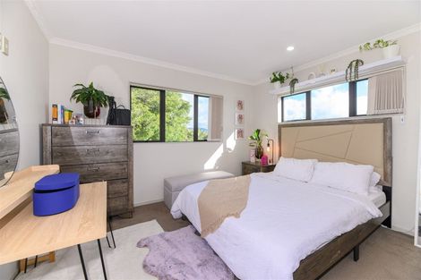 Photo of property in 99a Awaroa Road, Sunnyvale, Auckland, 0612