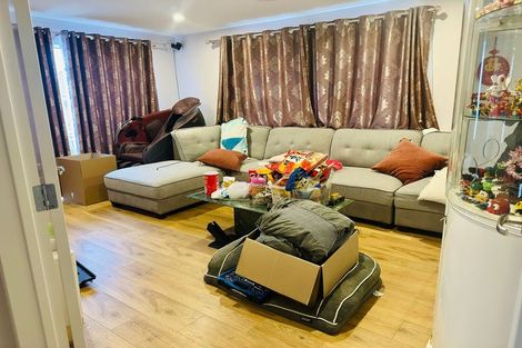 Photo of property in 56a Hutchinson Avenue, New Lynn, Auckland, 0600