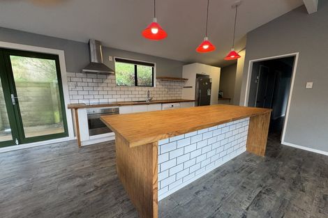 Photo of property in 26 Fiona Grove, Karori, Wellington, 6012