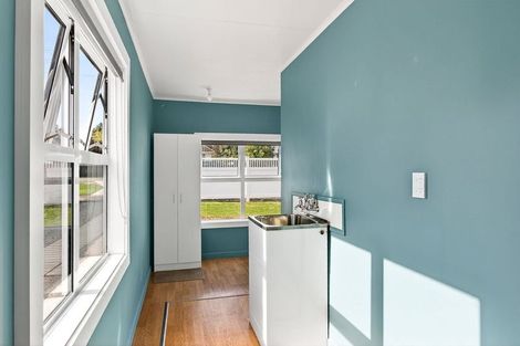 Photo of property in 214 Whitaker Street, Whataupoko, Gisborne, 4010