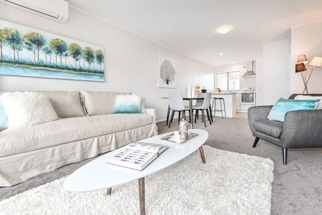 Photo of property in 3/405 Lyndon Road East, Hastings, 4122