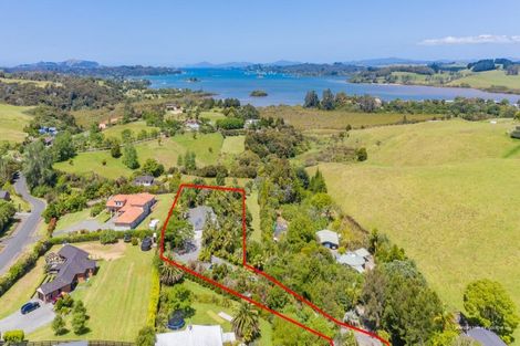 Photo of property in 33a Skudders Beach Road, Kerikeri, 0294