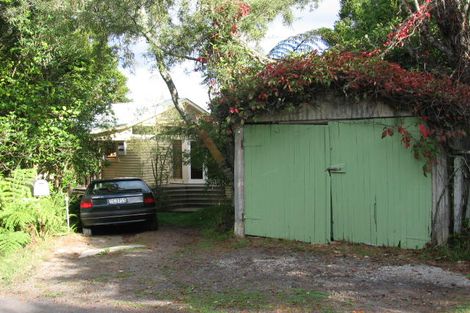 Photo of property in 49 Park Road, Titirangi, Auckland, 0604