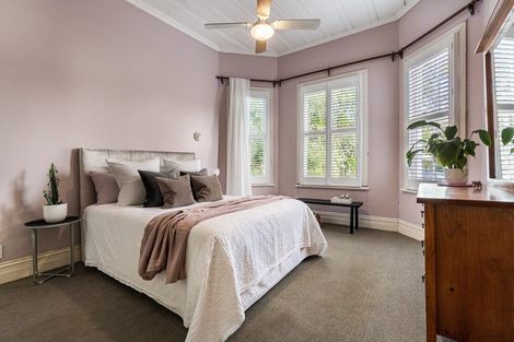 Photo of property in 32 Hastings Parade, Devonport, Auckland, 0624