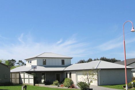 Photo of property in 16 Caulfield Place, Pukehangi, Rotorua, 3015