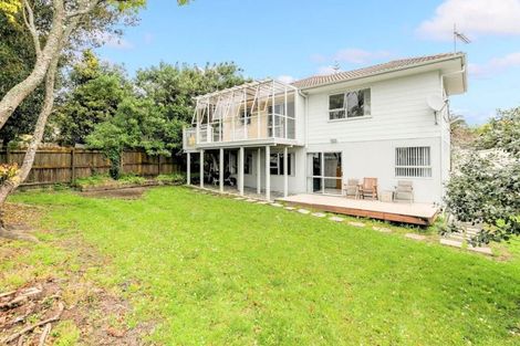 Photo of property in 4 Santiago Crescent, Unsworth Heights, Auckland, 0632