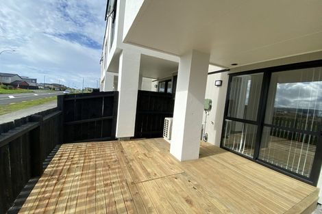 Photo of property in 15a Colin Chester Drive, Silverdale, 0932