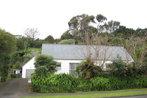 Photo of property in 13 Ambury Place, Merrilands, New Plymouth, 4312