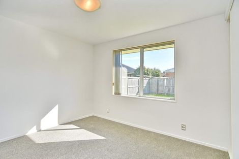 Photo of property in 69 Acacia Avenue, Rangiora, 7400