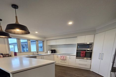 Photo of property in 5 Turnbull Crescent, Wanaka, 9305