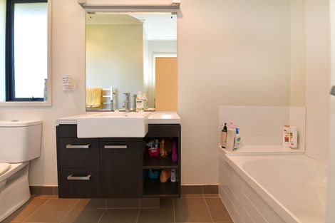 Photo of property in 38 Otanerua Road, Hatfields Beach, Orewa, 0931