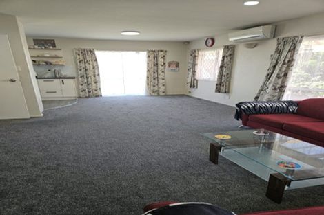 Photo of property in 42a Denbigh Avenue, Mount Roskill, Auckland, 1041