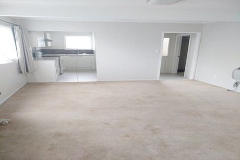 Photo of property in 20b Roberts Road, Te Atatu South, Auckland, 0610