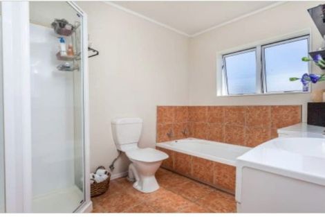 Photo of property in 3 Korimako Avenue, Mangere Bridge, Auckland, 2022