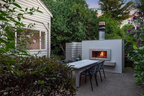 Photo of property in 1/56 Castor Bay Road, Castor Bay, Auckland, 0620