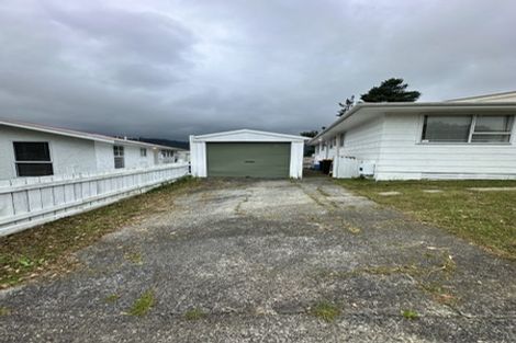 Photo of property in 25 Clapham Grove, Stokes Valley, Lower Hutt, 5019
