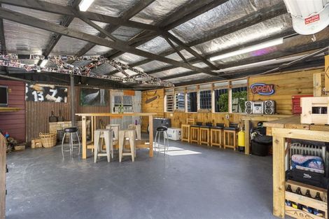 Photo of property in 61 Patons Road, Howick, Auckland, 2014