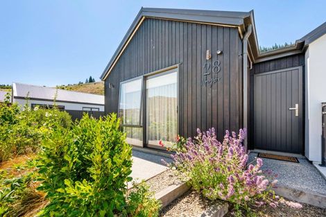 Photo of property in 28 Naylor Street, Clyde, 9330