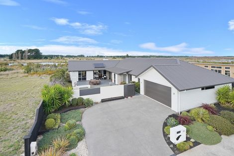 Photo of property in 36 Te Kohanga Drive, Pegasus, 7612