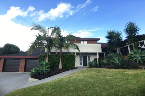 Photo of property in 24 Lexington Drive, Botany Downs, Auckland, 2010