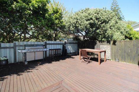 Photo of property in 15a Fitzroy Street, Papatoetoe, Auckland, 2104