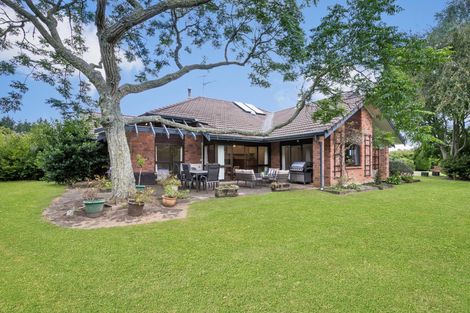 Photo of property in 24 Jack Paterson Road, Opaheke, Papakura, 2584