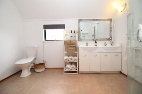 Photo of property in 15a Fitzroy Street, Papatoetoe, Auckland, 2104