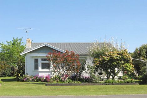 Photo of property in 16 Muir Street, Te Hapara, Gisborne, 4010