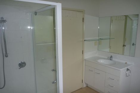 Photo of property in 41 Tiri Tiri Road, Birkdale, Auckland, 0626