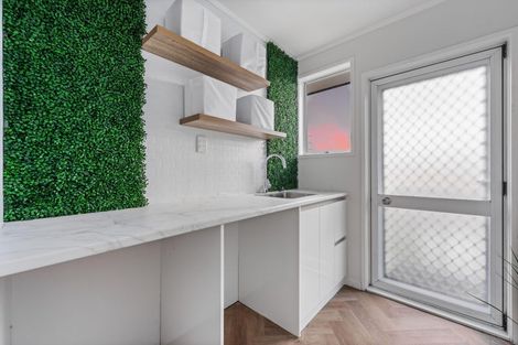 Photo of property in 7 Faram Place, Massey, Auckland, 0614