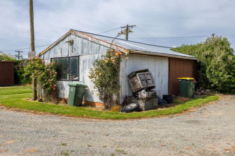 Photo of property in 124 Maytown Road, Waimate, 7978