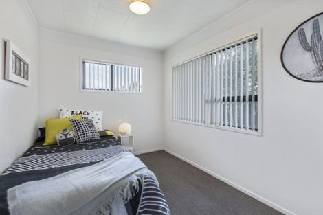 Photo of property in 71 Burundi Avenue, Clendon Park, Auckland, 2103
