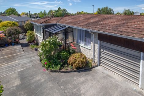 Photo of property in 2/264 Main North Road, Redwood, Christchurch, 8051