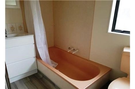 Photo of property in 8/36 Mathesons Road, Phillipstown, Christchurch, 8011