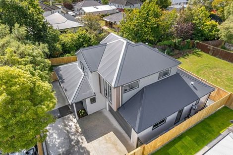 Photo of property in 47c Heretaunga Square, Silverstream, Upper Hutt, 5019