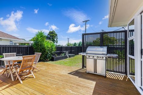 Photo of property in 29 Ward Crescent, Te Atatu Peninsula, Auckland, 0610