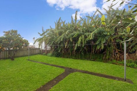 Photo of property in 1/12 Citril Place, Red Hill, Papakura, 2110