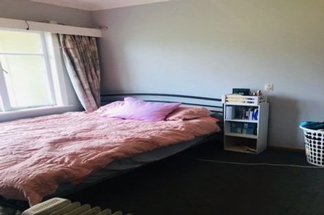 Photo of property in 89 Queenwood Road, Levin, 5510