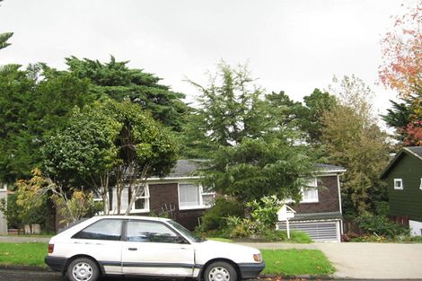 Photo of property in 10 Cheriton Road, Mellons Bay, Auckland, 2014