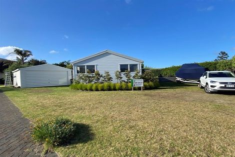 Photo of property in 15 The Dunes, Pauanui, Hikuai, 3579