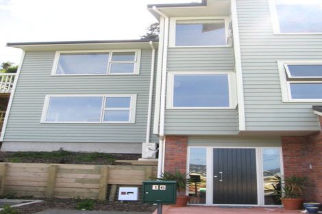 Photo of property in 16 Curnow Way, Kaiwharawhara, Wellington, 6035