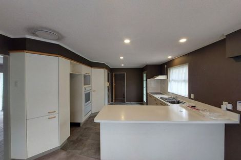 Photo of property in 22 Splitt Avenue, Glenview, Hamilton, 3206