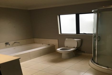 Photo of property in 80 Seabrook Avenue, New Lynn, Auckland, 0600