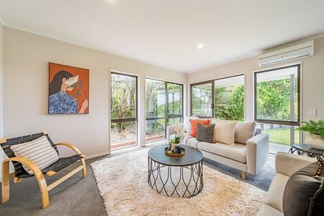 Photo of property in 42 Gurkha Crescent, Khandallah, Wellington, 6035