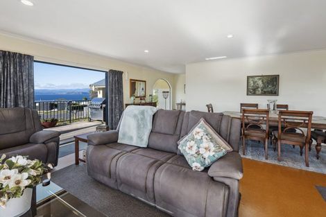 Photo of property in 33 Turangitukua Terrace, Kuratau, Turangi, 3381