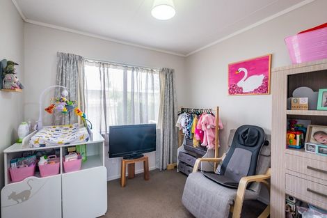 Photo of property in 52a Hinemoa Street, Paraparaumu, 5032