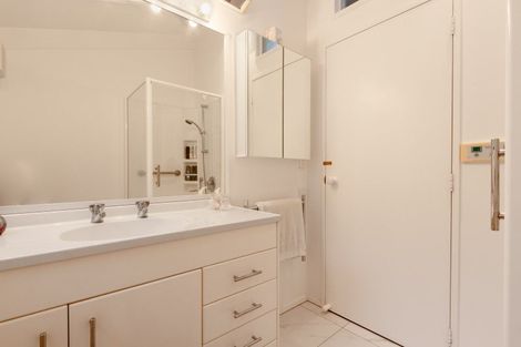 Photo of property in 117a Winara Avenue, Waikanae, 5036