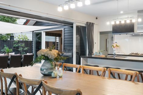 Photo of property in 10 Lake Drive, Karaka, Papakura, 2113