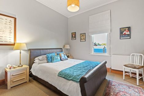 Photo of property in 150 High Street, Oxford, 7430