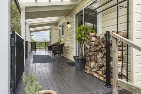 Photo of property in 241 Riverbend Road, Meeanee, Napier, 4110